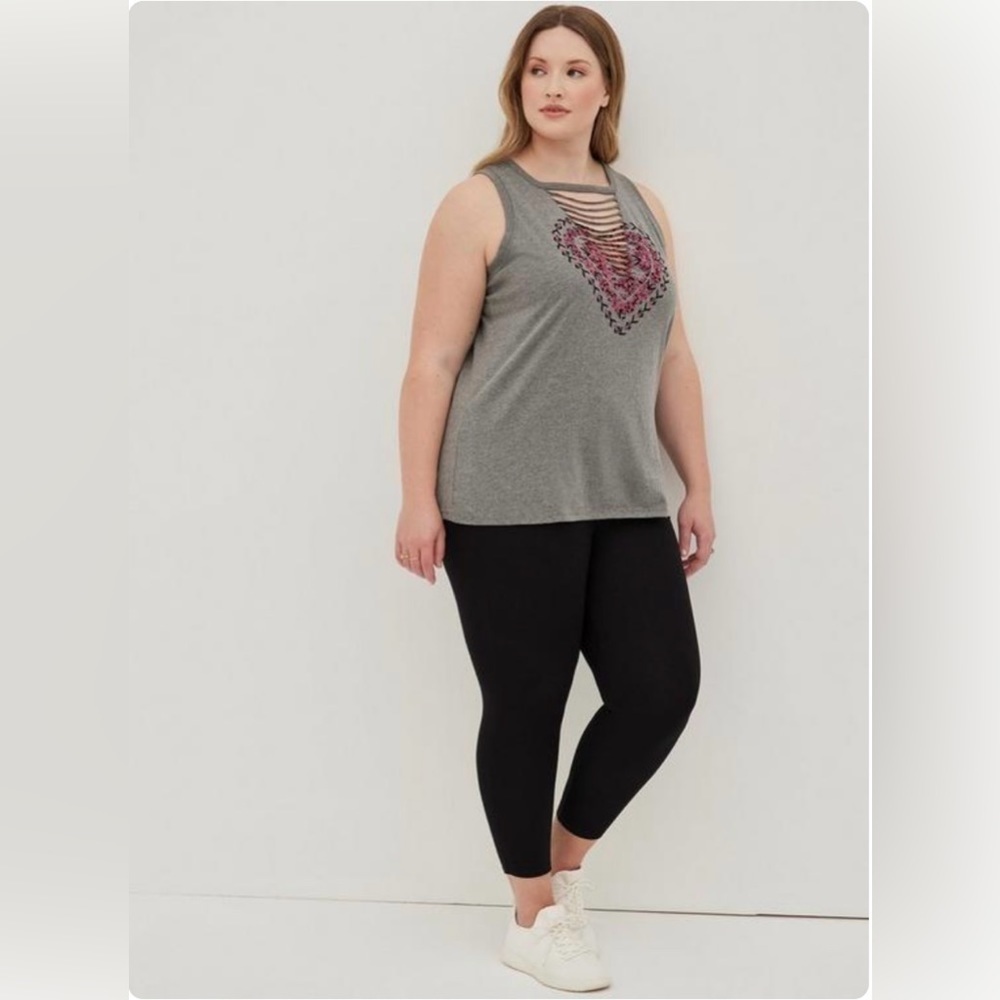Torrid Slasher Tank - Tapesty Heart (NWOT)​ - Picture 8 of 9